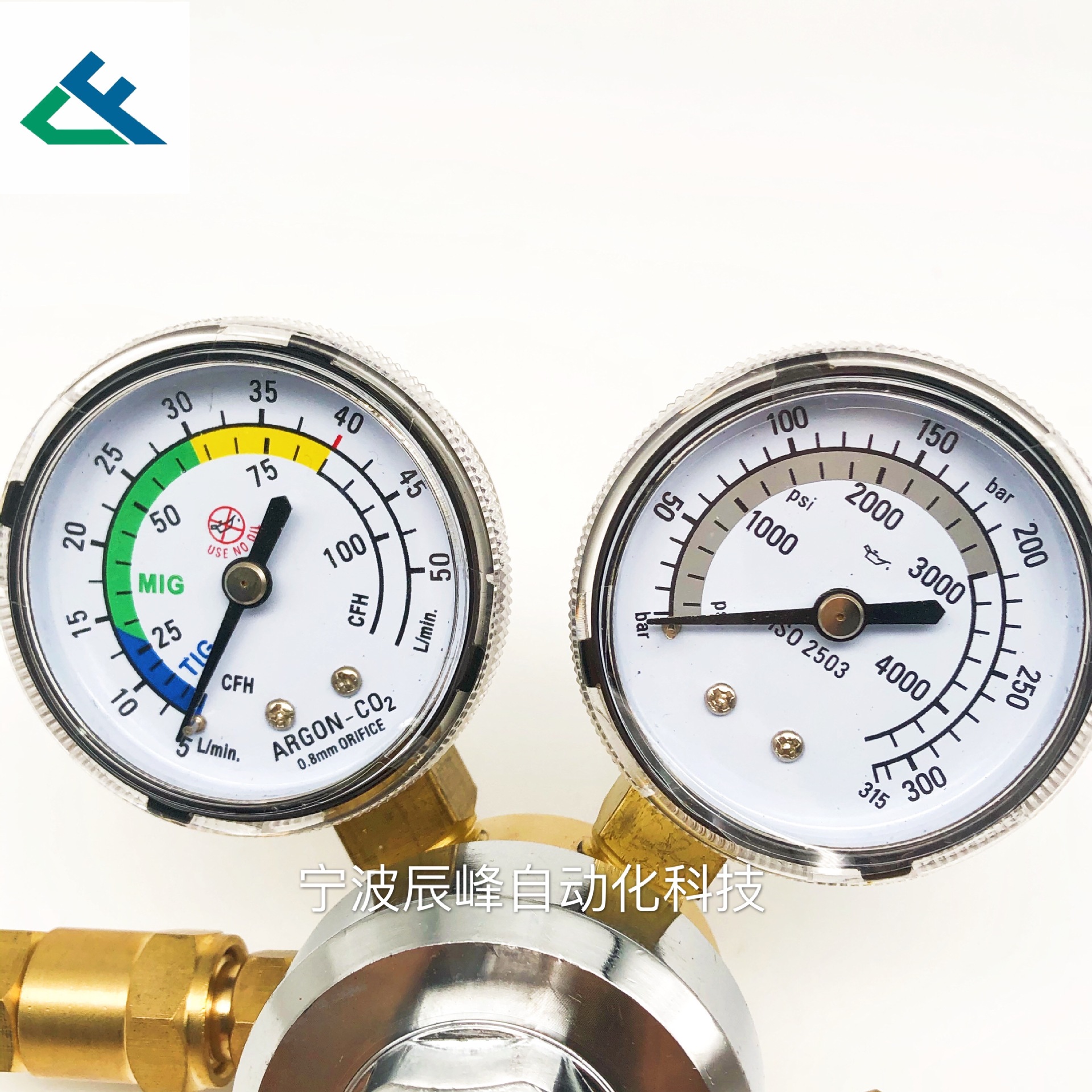 CGA580 Argon CO2 Gas Regulator with Dual Gauges 4000 PSI / ISO 2503 for MIG TIG Welding Systems - Image 4