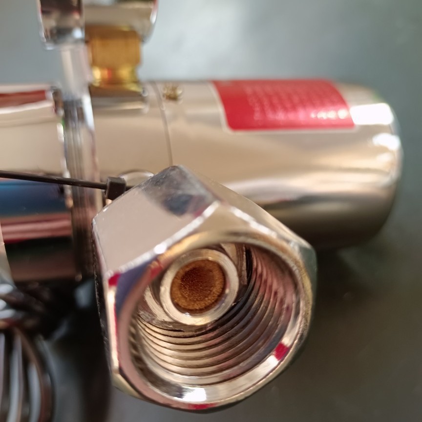 Heated CO2 Pressure Regulator Anti-Vibration Gauge YQT-731L2-1 for Welding Brewing Aquariums - Image 4