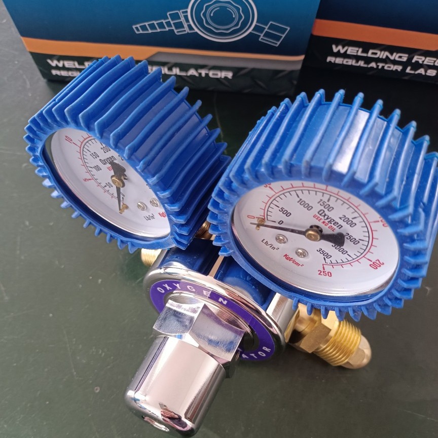 Oxygen Pressure Regulator with Gauges - CGA580 Inlet, All Brass Construction, Shock-Proof - Image 4