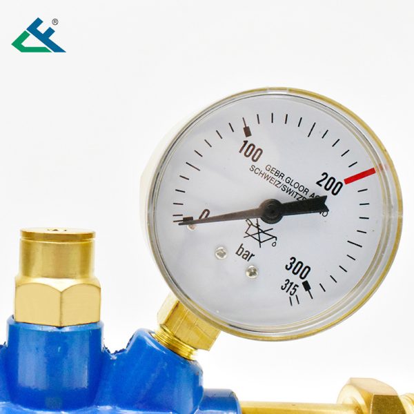 Industrial Oxygen Pressure Reducer (0-16 bar, 0-315 bar) with Dual Gauges - Gambar 4