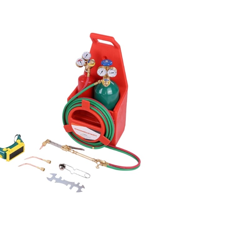 Portable Oxygen Acetylene Welding Cutting Torch Kit with Regulators & Hoses for Metalwork Applications - Image 3
