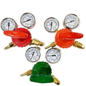 YAMATO Oxygen Acetylene Pressure Reducer Regulator (0-25 MPa Input, 0-1.5 MPa Output) for Industrial Welding, Model YR-70