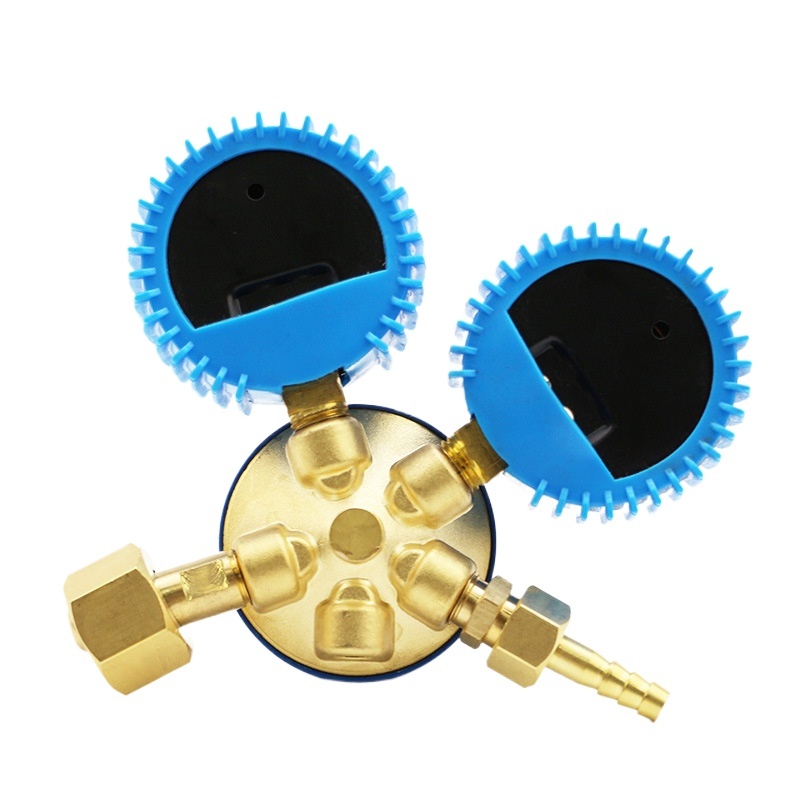 Full Copper Shockproof Oxygen Pressure Reducer YQY07-C with Cover Pressure Gauge 0-15MPA for Industrial Gas Applications - Image 2