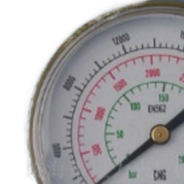 CNG Pressure Gauge (CL2.5, 0-28000 kPa/Psi, EN562) for HVAC Systems - Image 2